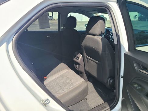 Used 2024 Chevrolet Equinox LT AWD/4WD image 15
