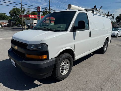 Used 2020 Chevrolet Express 2500 w/ Safety Package RWD image 4