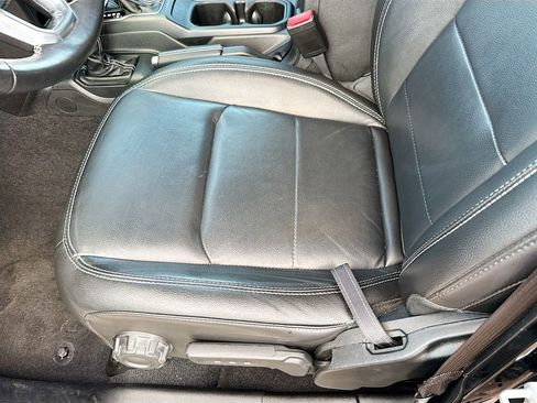 Used 2023 Jeep Wrangler Unlimited Sahara w/ Cold Weather Group image 21