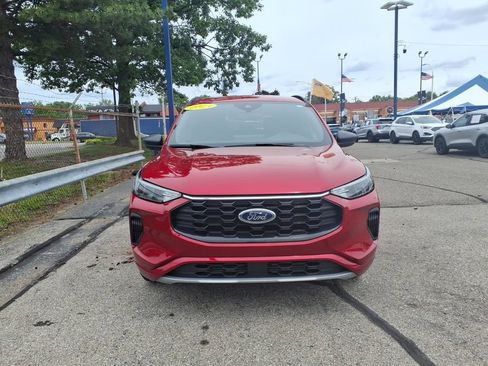 Certified 2024 Ford Escape ST-Line w/ Tech Pack #1 FWD image 3