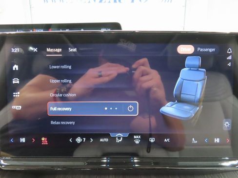 Used 2025 Ford Expedition Max Platinum w/ Platinum Ultimate Package image 24