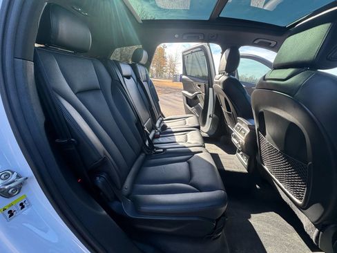 Used 2018 Audi Q7 3.0T Prestige w/ Prestige Package image 23