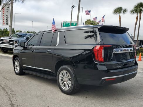 Used 2021 GMC Yukon XL SLT image 7