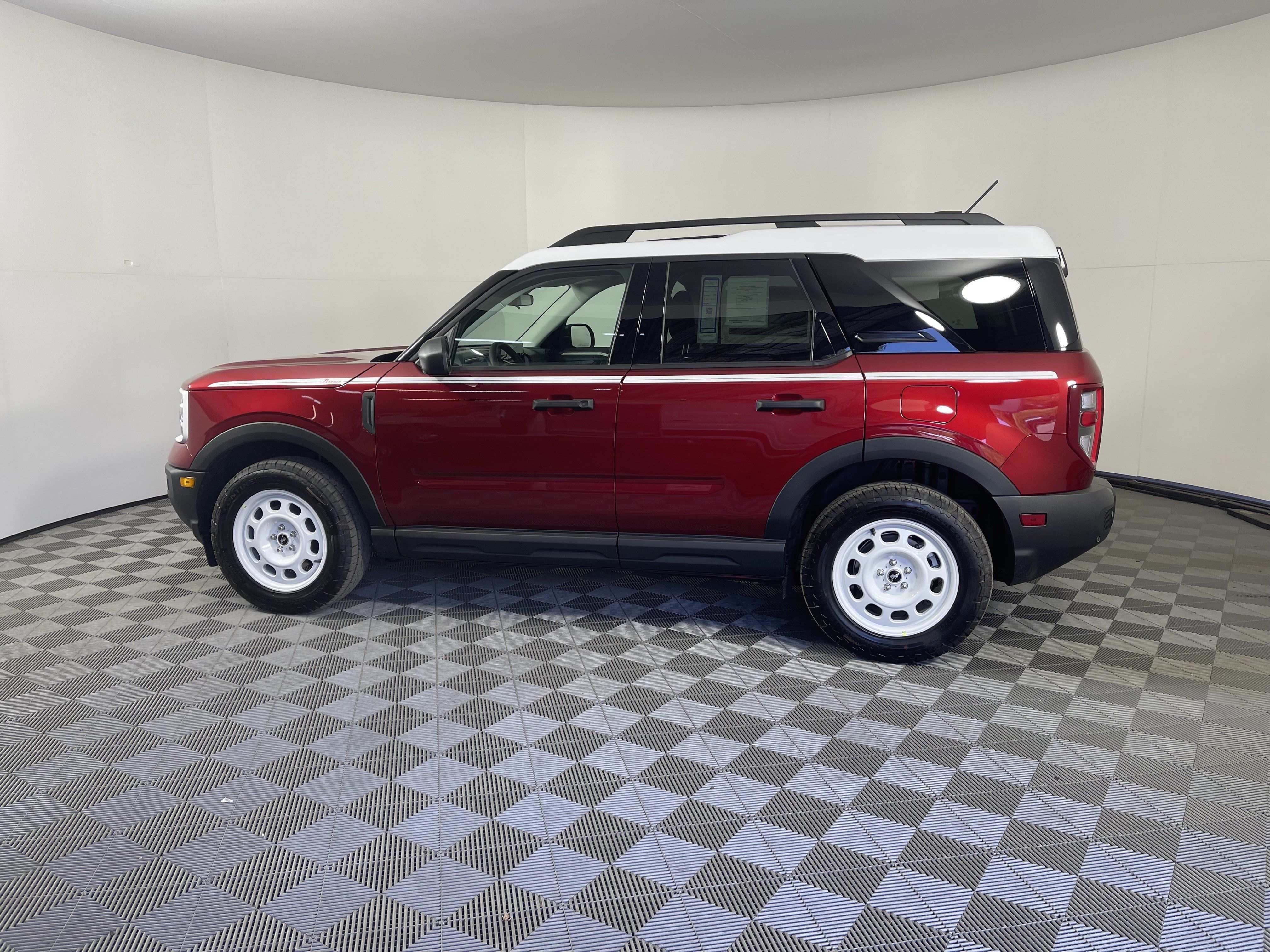 New 2026 Ford Bronco Sport Heritage w/ Convenience Package AWD/4WD image 2