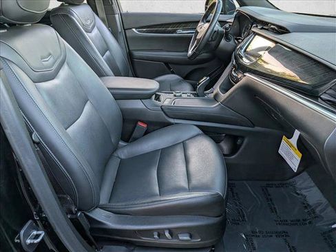 Used 2021 Cadillac XT6 Premium Luxury FWD image 30