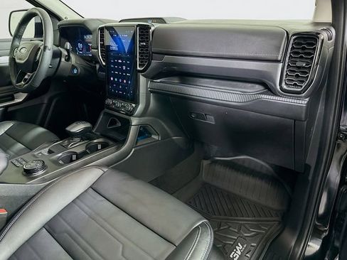 Used 2024 Ford Ranger Lariat w/ Trailer Tow Package image 27