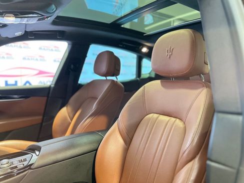 Used 2021 Maserati Levante image 9