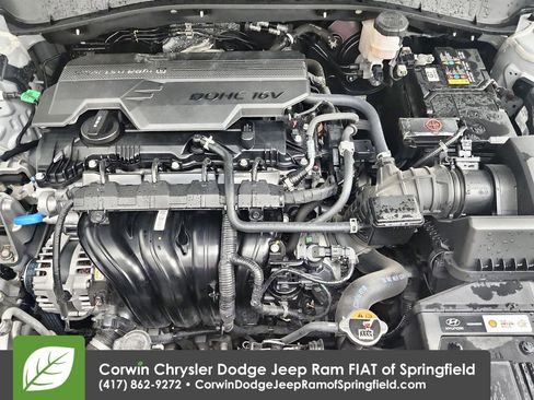 Used 2025 Hyundai Kona SEL image 32