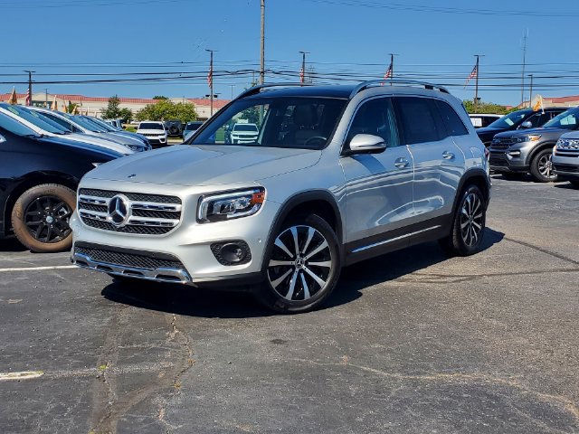 Used 2023 Mercedes-Benz GLB 250 4MATIC image 1