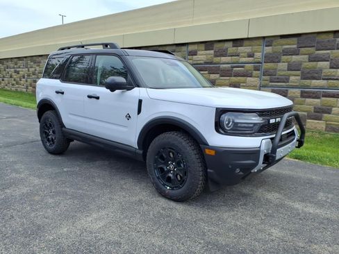 New 2026 Ford Bronco Sport Outer Banks AWD/4WD image 1
