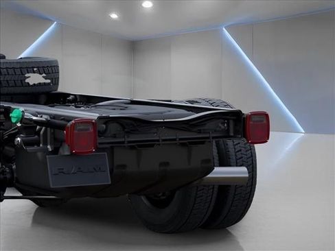 New 2026 RAM 5500 Tradesman w/ Chrome Appearance Group image 10