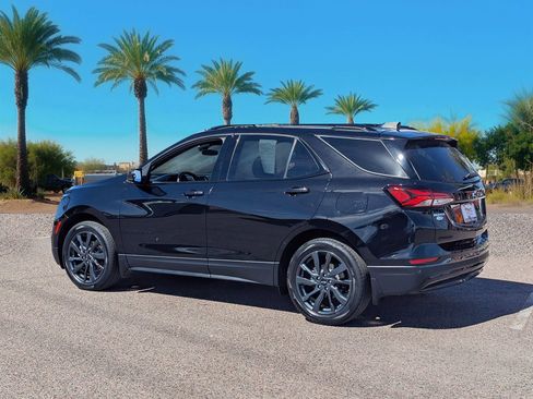 Used 2023 Chevrolet Equinox RS w/ LPO, Floor Liner Package image 3