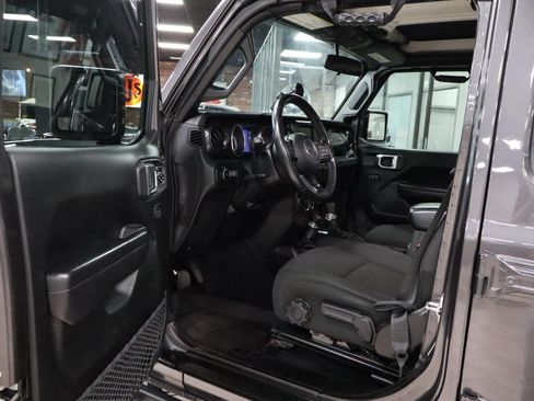 Used 2021 Jeep Wrangler Unlimited Sport AWD/4WD image 14