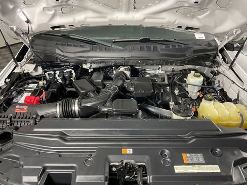 Used 2020 Ford F250 XL w/ Power Equipment Group AWD/4WD image 9