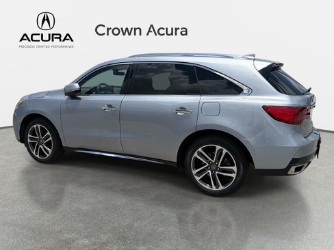 Used 2017 Acura MDX SH-AWD image 3