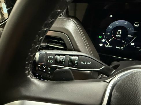 Used 2025 GMC Yukon Denali w/ Sun & Power Step Package image 17