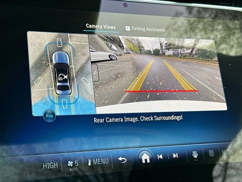 Used 2025 Mercedes-Benz E 350 4MATIC Sedan image 26