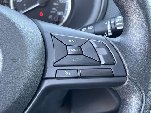 New 2025 Nissan Kicks Play S image 32