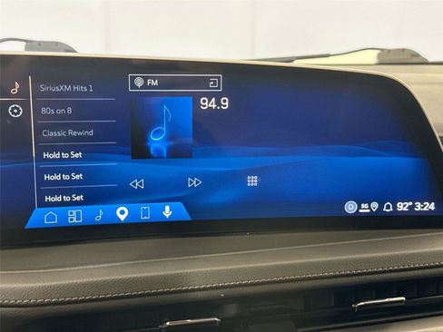 Used 2025 Cadillac XT4 Premium Luxury FWD image 21