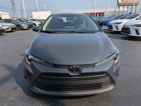 Certified 2025 Toyota Corolla LE FWD image 8