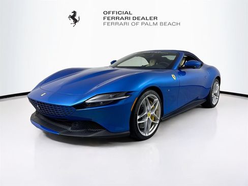 Certified 2025 Ferrari Roma Spider RWD image 3