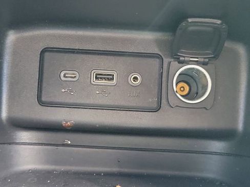 Certified 2019 Chevrolet Equinox LS image 28