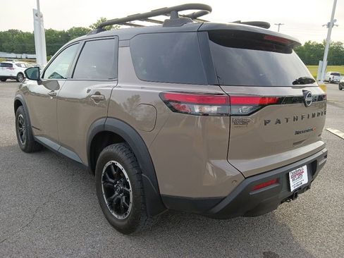 Used 2023 Nissan Pathfinder Rock Creek AWD/4WD image 5
