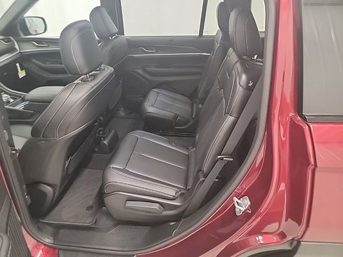 New 2025 Jeep Grand Cherokee L Limited w/ Luxury Tech Group II image 11