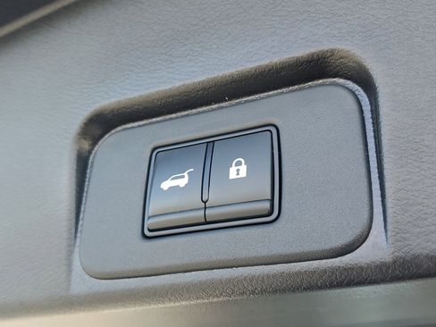 Certified 2023 Nissan Rogue SL w/ SL Premium Package image 7