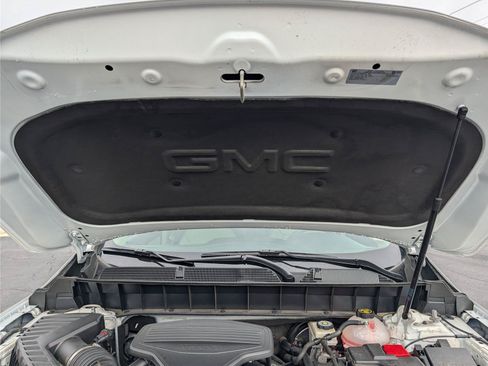 Used 2018 GMC Acadia Denali w/ Technology Package FWD image 37