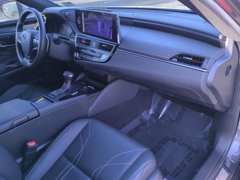 Certified 2023 Lexus ES 300h Ultra Luxury image 35