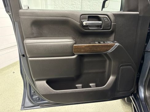 Used 2019 GMC Sierra 1500 SLE w/ Preferred Package AWD/4WD image 16