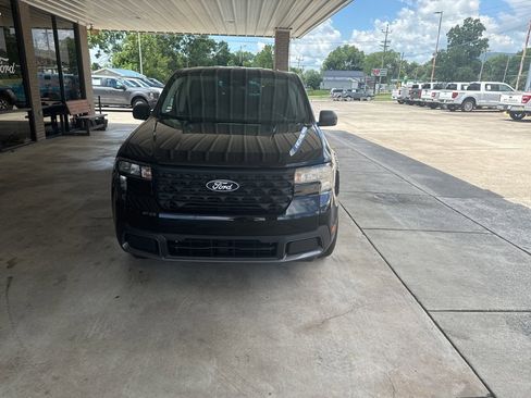 New 2025 Ford Maverick XLT image 2