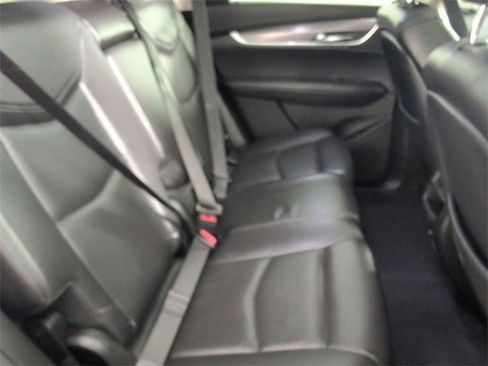Used 2018 Cadillac XT5 Luxury w/ Driver Awareness Package image 31