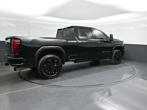 Used 2025 GMC Sierra 2500 Denali Ultimate AWD/4WD image 3
