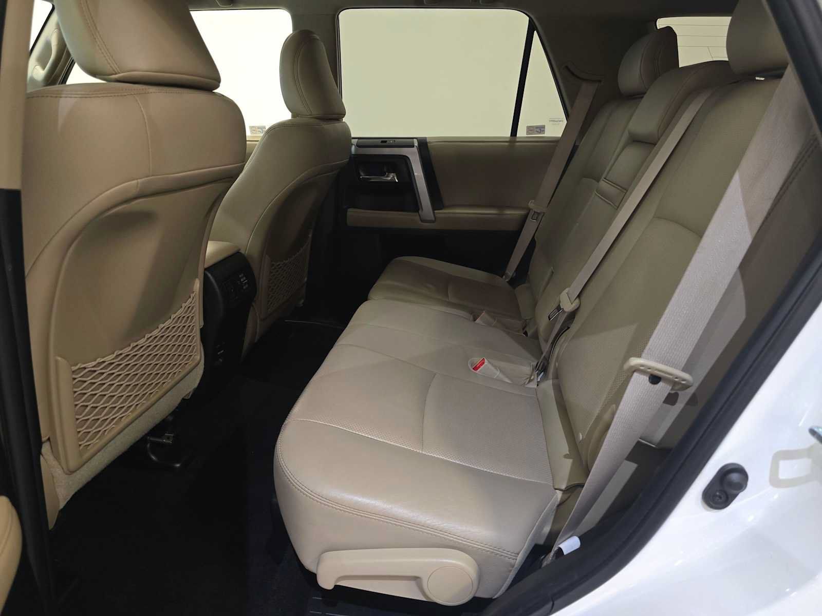 Used 2015 Toyota 4Runner Limited AWD/4WD image 24