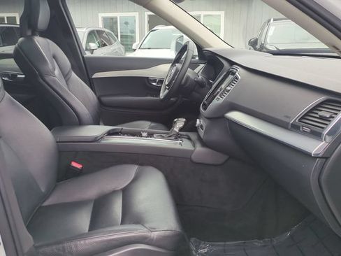 Used 2016 Volvo XC90 T5 Momentum AWD/4WD image 29