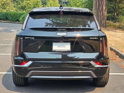 New 2026 Cadillac Optiq Luxury 2 AWD/4WD image 4