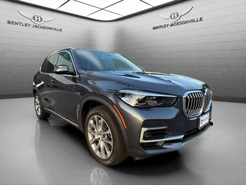 Used 2022 BMW X5 xDrive45e w/ Climate Comfort Package image 7