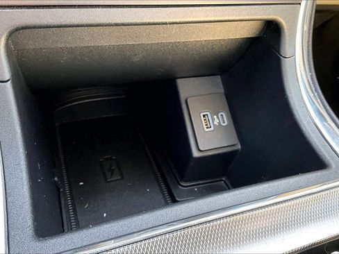 Used 2021 Ford Edge Titanium w/ Equipment Group 301A image 33