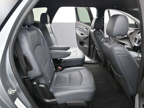 Used 2024 Buick Enclave Premium FWD image 33