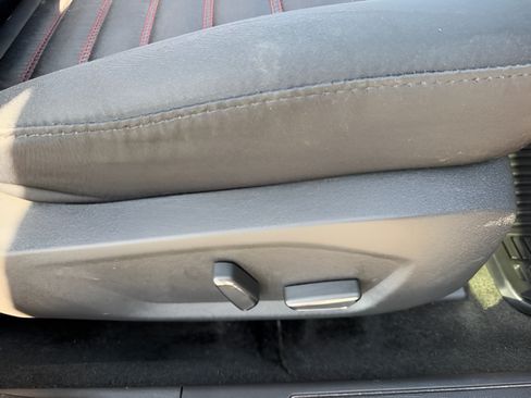 Used 2016 Ford Fusion SE FWD image 29
