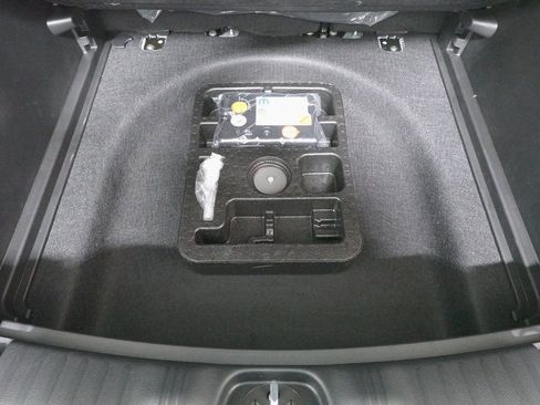 New 2026 Jeep Compass Limited image 26