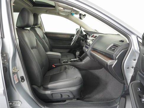 Used 2016 Subaru Outback 2.5i Limited image 39