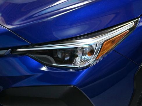 Certified 2025 Subaru Crosstrek 2.0i Premium image 16