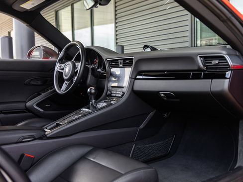 Certified 2019 Porsche 911 Carrera T RWD image 44