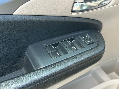 Used 2016 Honda Pilot LX image 23