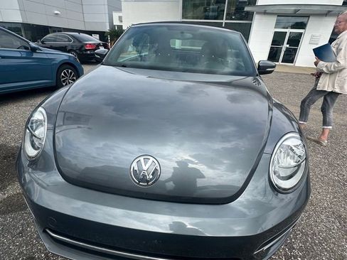 Used 2019 Volkswagen Beetle 2.0T SE image 5