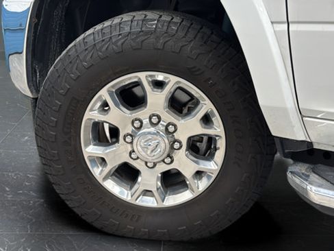 Used 2019 RAM 2500 Laramie AWD/4WD image 38