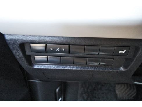 Used 2023 Mitsubishi Outlander FWD image 19